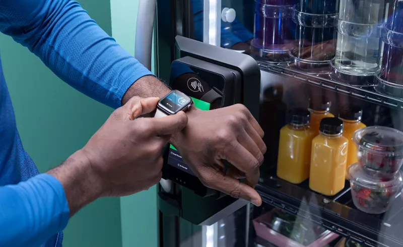 Apple watch payment on vending machine payment perminal
