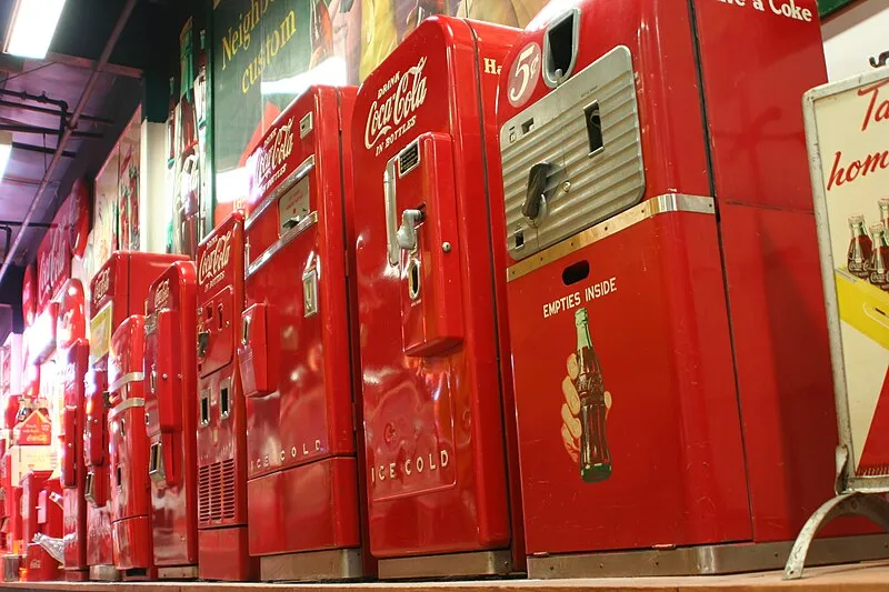 Vintage Coca-Cola Vending Machine | 5 Lessons Modern Operators Can Learn from The History of Vending